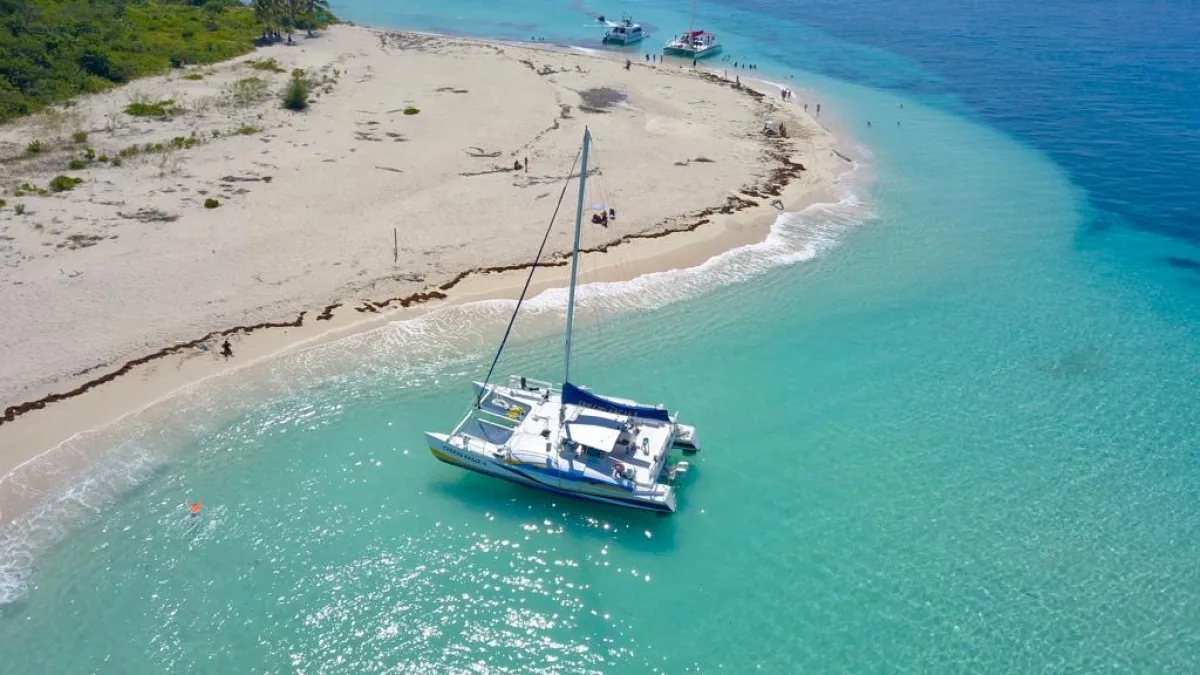 a small boat in a body of water